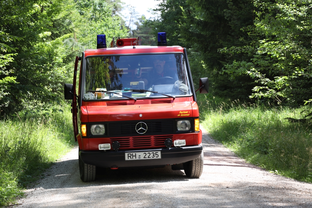 876A2064